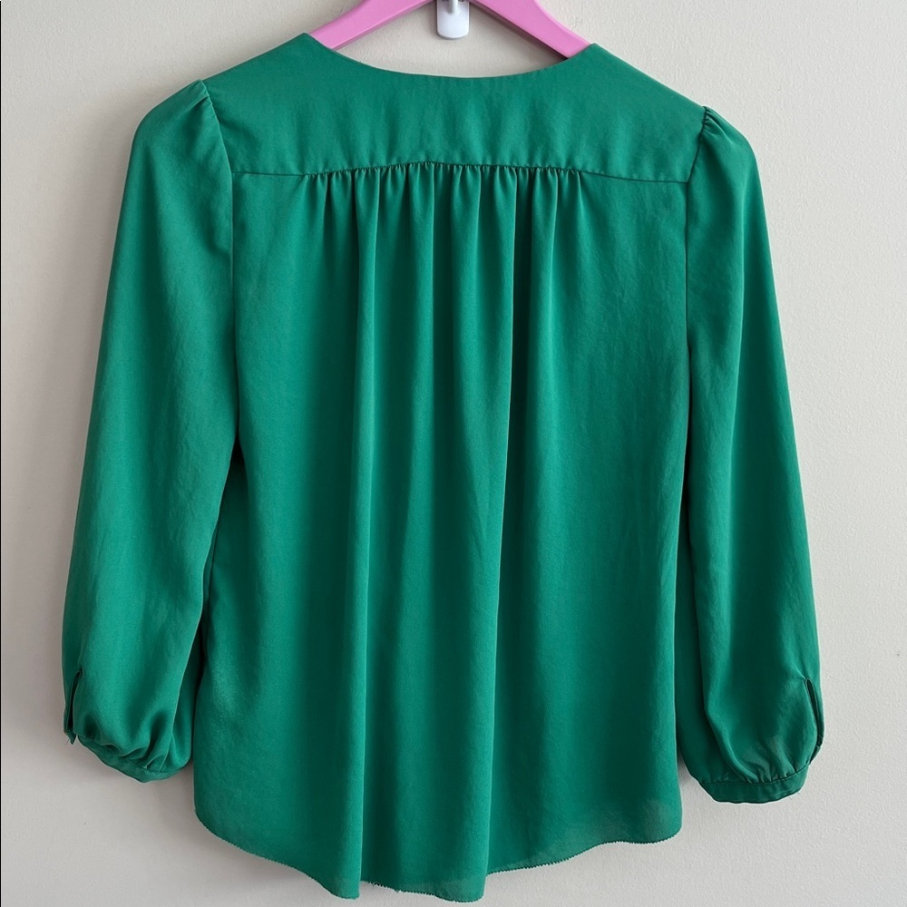 Anthropologie MAEVE Ruffle Kelly Green Flowy Top Blouse Size 4 - Picture 7 of 7